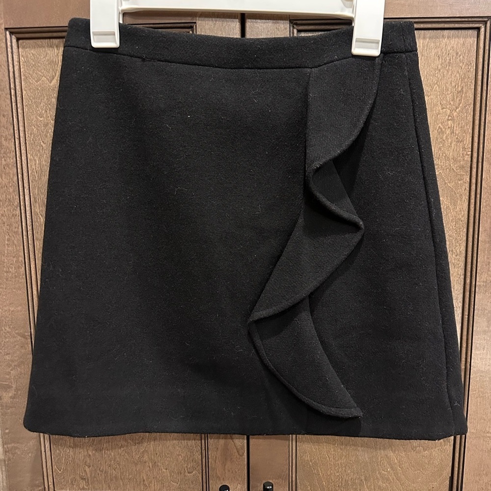 J. Crew Factory Ruffle Front Mini Skirt Size 2